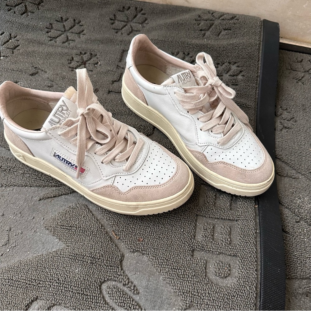 Autry white sneakers sz39
